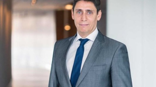 Renuncia el CEO de YPF