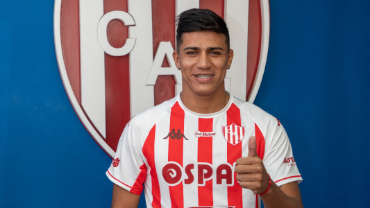 El paraguayo Junior Marabel ya es jugador de Unión