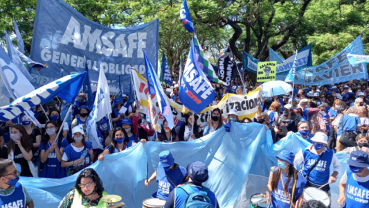 La asamblea de Amsafe decretó un paro de 48 horas para la semana que viene