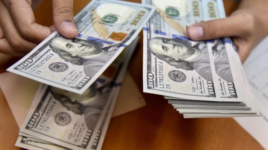El dólar blue baja por cuarta jornada consecutiva