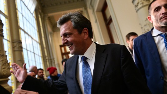 Massa anunciará el martes el nuevo esquema tarifario por regiones para agua, luz y gas