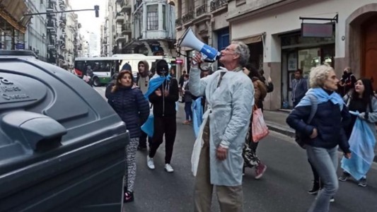 Detuvieron al imputado por amenazar a Cristina Fernández frente al Instituto Patria