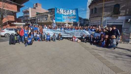 Amsafe La Capital realizó la jornada pública "Nuestra escuela, nuestro derecho"