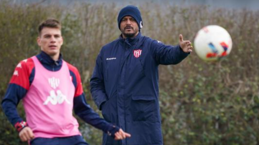 Munúa podría repetir formación para visitar a Argentinos Juniors