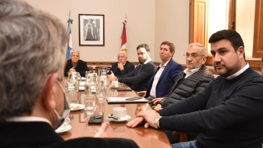 Marcos Cleri y Germán Bacarella con senadores provinciales