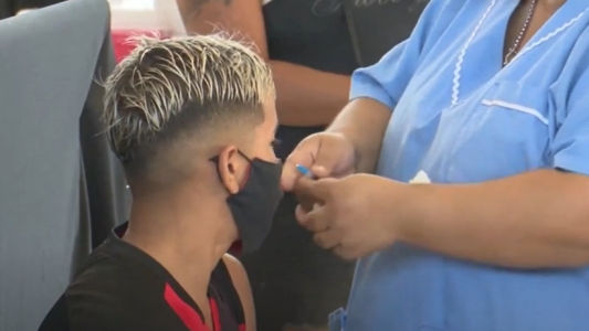 Cómo será el operativo de vacunación contra el Covid este feriado