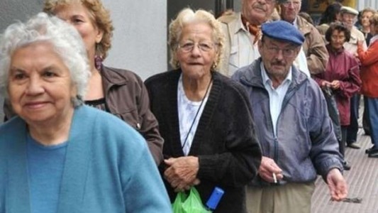 Los jubilados nacionales docentes recibirán cerca de un 40% de aumento en el mes de septiembre