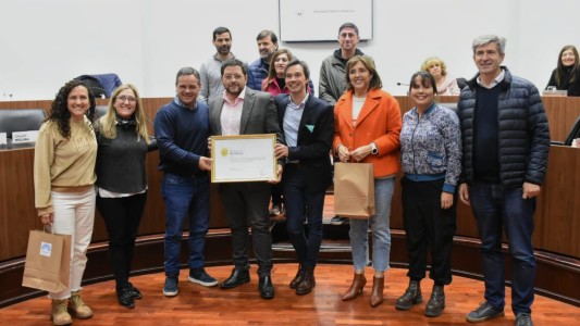 El Concejo Municipal entregó la Declaración de Interés por los 10 años de la Revista TODA