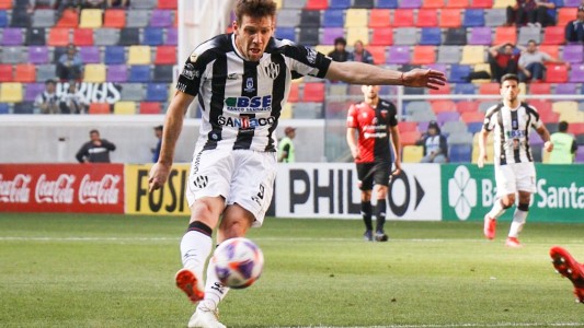 Con un gol de otro partido, Central Córdoba derrota a Colón al término del primer tiempo