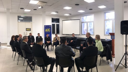 Acuerdo de fortalecimiento en investigaciones de Cibercrimen entre la AIC y Nación