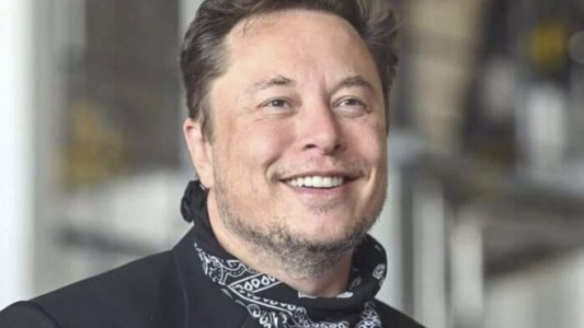 Elon Musk anuncia que va a adquirir el Manchester United