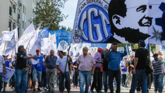 "Primero está la Patria": La CGT marcha al Congreso contra los formadores de precios