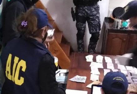 La Agencia de Investigación Criminal detuvo a un hombre por intento de coima