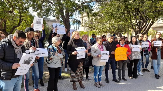 Comenzó la marcha para pedir justicia por el transfemicidio de Alejandra Ironici