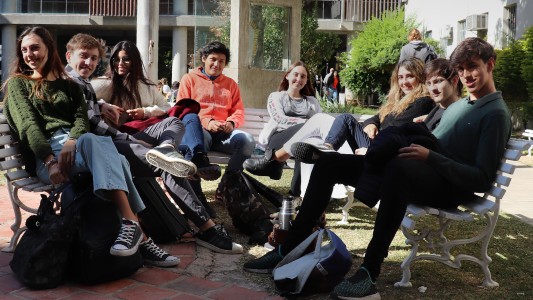 Exitosos talleres para hijos y padres sobre la elección de la carrera universitaria en la UCSF