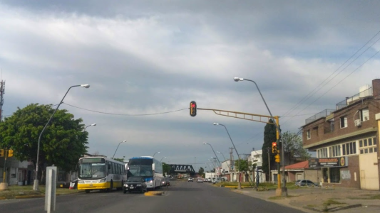 Un jueves con temperatura en ascenso que podría traer lluvias hacia la tarde