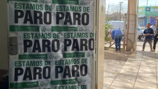 Los estatales, docentes y trabajadores de IAPOS paran este jueves en la provincia