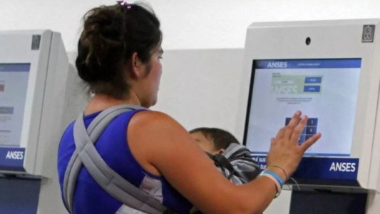 El Gobierno anunció un refuerzo de $20 mil en las asignaciones familiares por hijo