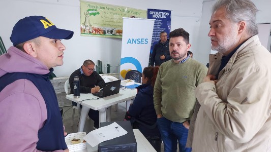 Marcos Castelló y Roberto Mirabella visitaron instituciones de Santa Fe y Monte Vera