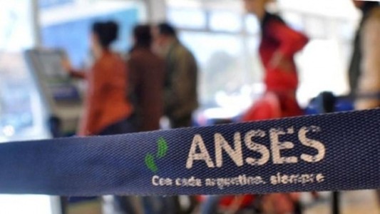 Beneficios de Anses: A quiénes corresponde cobrar el aumento y el bono de septiembre
