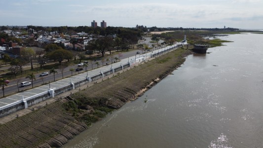 Se reparará la protección flexible de la defensa de la Costanera oeste santafesina