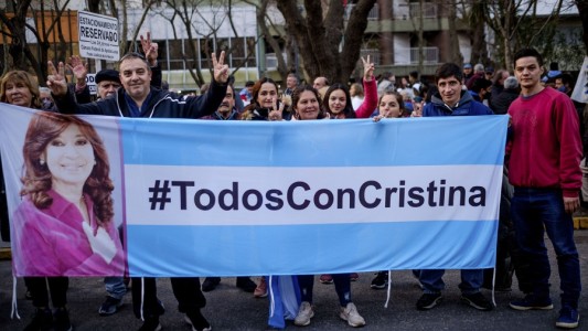 Organizaciones política y sociales marcharán a Plaza de Mayo tras ataque a la vicepresidenta