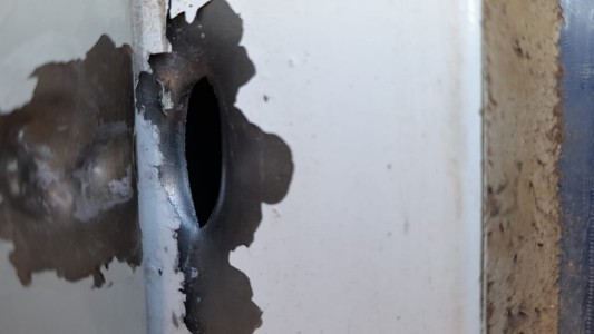 Una bala perdida hirió a una embarazada en Córdoba