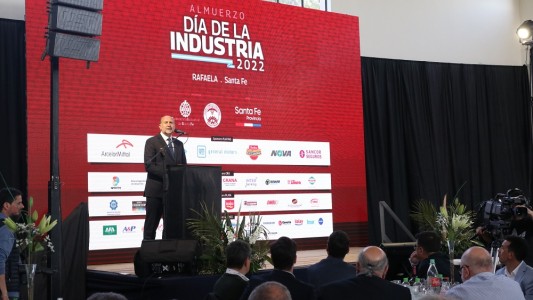 Perotti participó en Rafaela de la celebración por el Día de la Industria