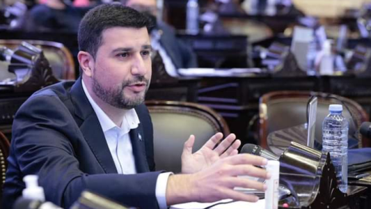 Marcos Cleri:  “Tenemos que frenar el ecocidio y cuidar a nuestra gente"