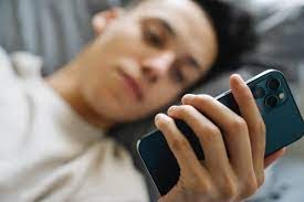 Conversatorio sobre la actividad física y los consumos problemáticos en la era digital