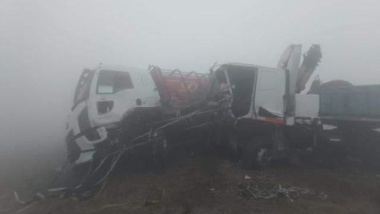 Choque y humo en el puente que une Rosario con Victoria