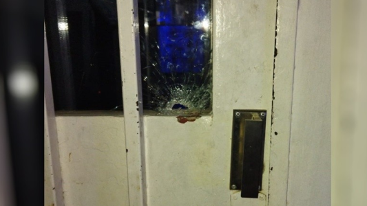 Atacan a tiros la sede de la municipalidad de Villa Gobernador Gálvez