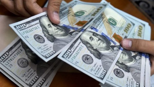 El dólar blue cerró la semana en $287 y el BCRA sumó otros US$ 185 millones