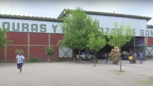 El Banco de Alimentos realizó un flashmob en el Mercado de Productores
