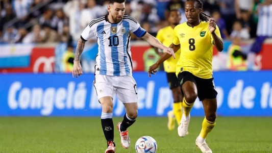 Con un doblete de Messi, Argentina goleó a Jamaica