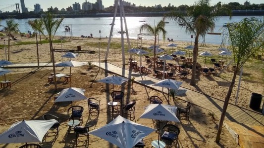 Vecinos de Barrio 7 Jefes solicitan que los paradores funcionen "hasta un horario decente"