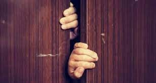 Violencia de género: fracturó a su pareja y lo hallaron escondido en un placard