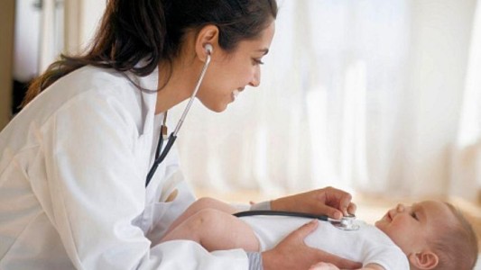 Cuáles son las causas por las que faltan pediatras y por qué la tendencia continuará