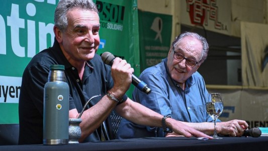 Agustín Rossi y Carlos Heller compartieron un acto en "defensa a la democracia argentina"