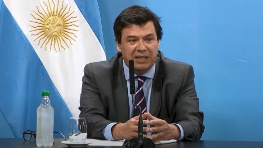 Siguen las renuncias en el gobierno: se fue Claudio Moroni, del Ministerio de Trabajo