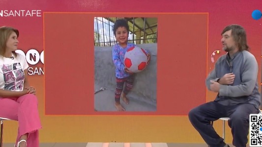 Bajo el lema "Ni un pibe menos por la droga", el Padre Pepe recorre la ciudad de Santa Fe