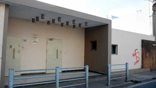 El Municipio repudia las pintadas antisemitas en el Museo Hinenu