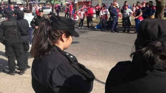 Los hinchas de Unión mostraron su enojo contra los dirigentes