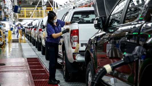 La producción nacional de vehículos creció 27,8% en septiembre y las exportaciones 43,9%