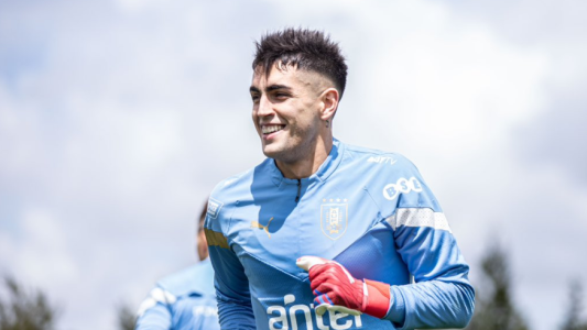 Santiago Mele quedó afuera de la lista de 26 de Uruguay y no irá a Qatar