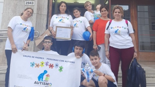 Autismo Santa Fe fue reconocida en el Concejo