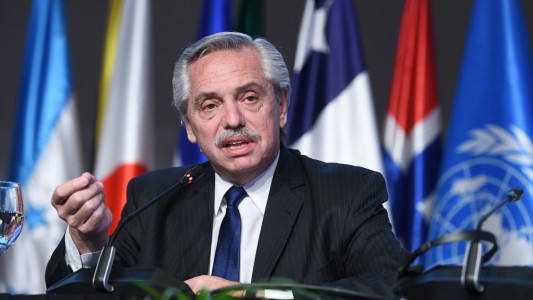 Ya recuperado, el Presidente Alberto Fernández retoma su actividad en Bali