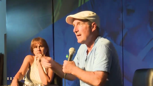 Cachito Vigil disertó sobre liderazgo y conducción