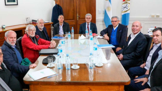 La provincia convocó a los gremios estatales a paritarias a partir del 1 de diciembre