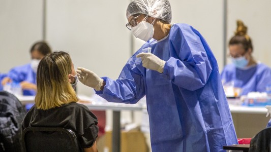 Coronavirus: en dos semanas los casos aumentaron más de un 120%